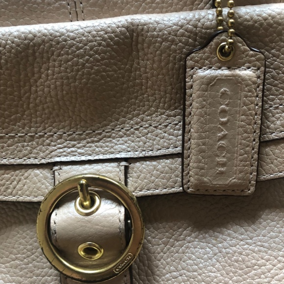 Coach Purse Hangtag Included - Picture 2 of 13